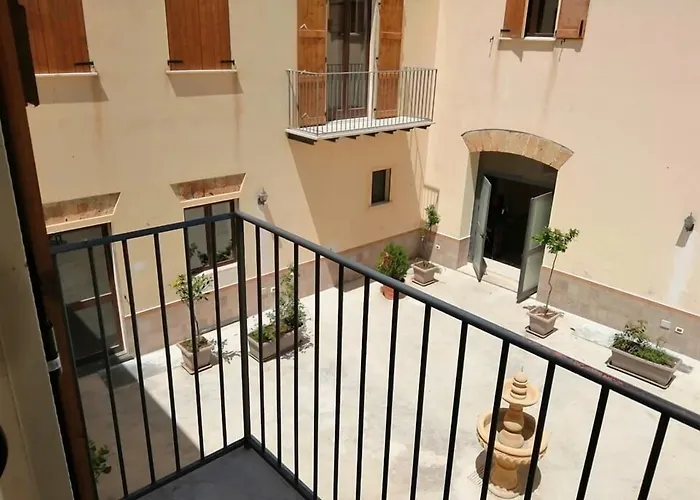 Гостевой дом Baglio Delle Rondini Багерия